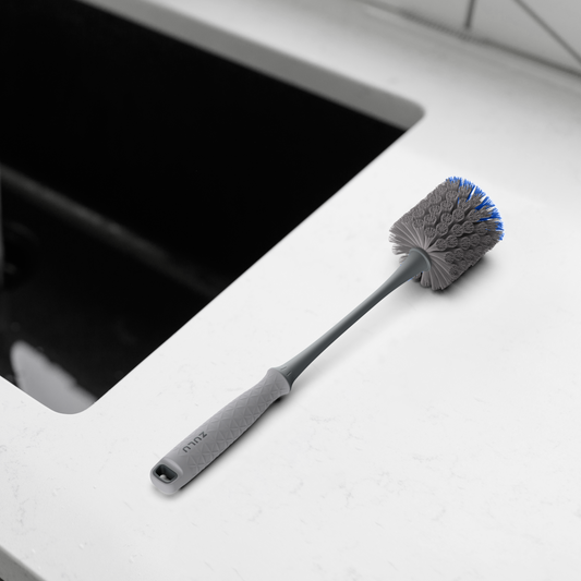bottle-and-straw-cleaning-brush-set-k9 ZuluBottle_StrawBrush_BySink.png