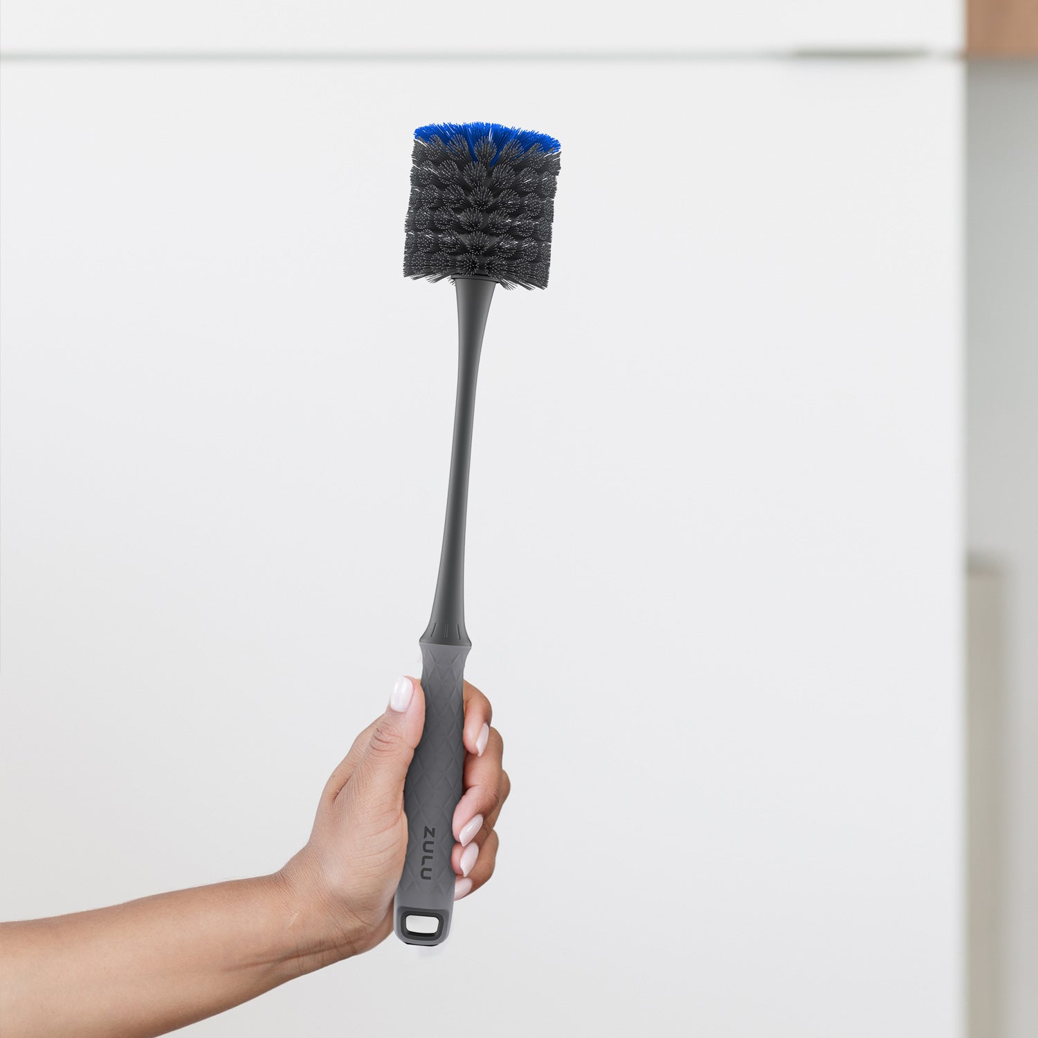 bottle-and-straw-cleaning-brush-set-k9 Zulu_Bottle_Brush_Holding.jpg